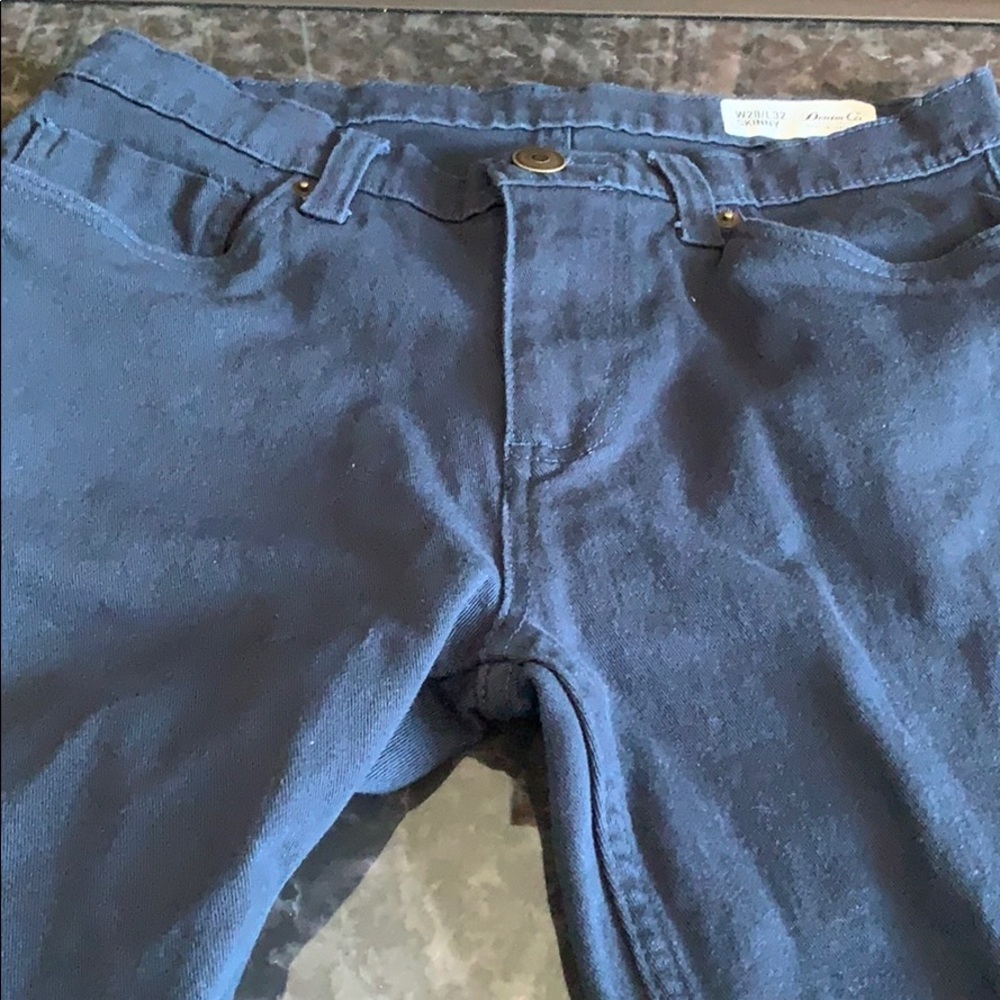 Men’s denim Co. dark blue skinny jeans.